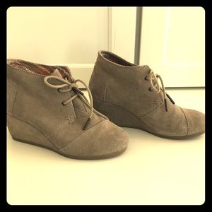 light brown high heels